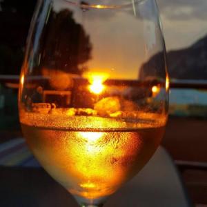Am Abend auf der Terrasse unseres Vereinslokals